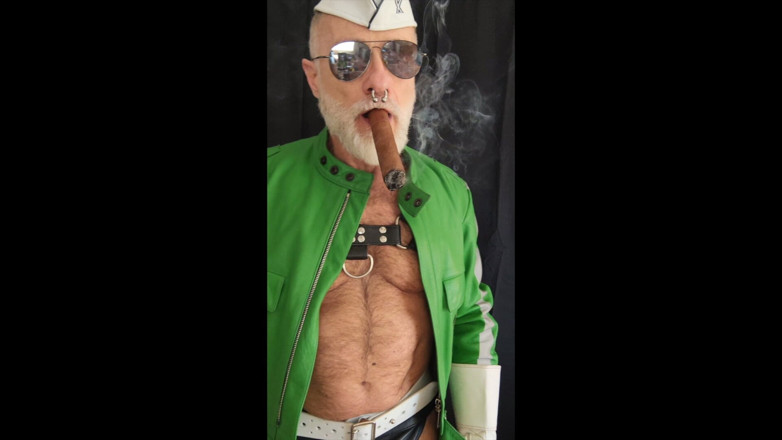 MusclesCigarsFFPig: Любительский коп This Cigars