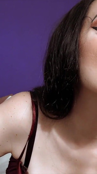 赤い口紅の女王からのCEI ASMR
