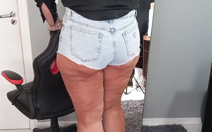 Sexy ass CDzinhafx: My Ass Wearing New Short