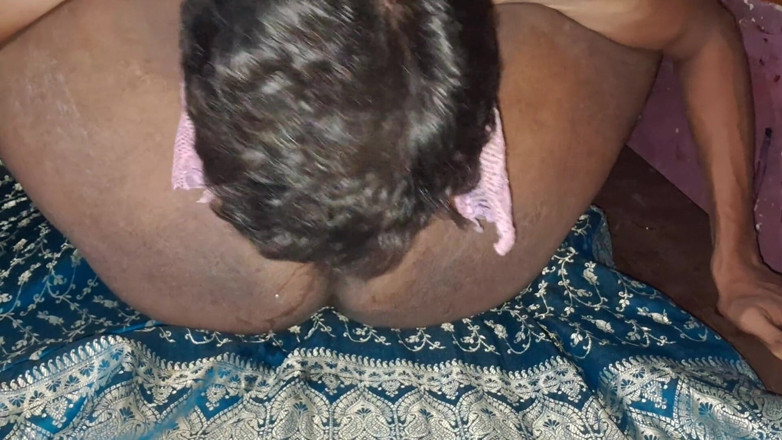 North tamil sex: Hintli amcık yalıyor