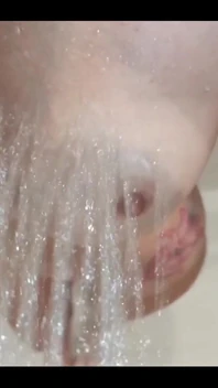 Does Showering Makes You Want to Pee Too?