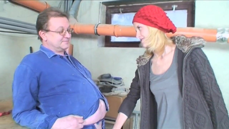 Old PIGS XXX: Old worker hits on a blonde teen sucking his cock