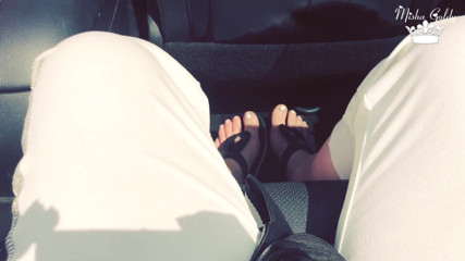 Goddess Misha Goldy: 겨드랑이 카브리올레를 따먹는 발