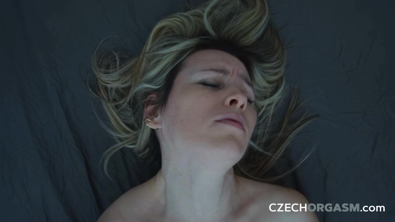 Czech Orgasm: Czech Orgasm 170 Mature Babe Strokes Her Soaked Pussy Until It...