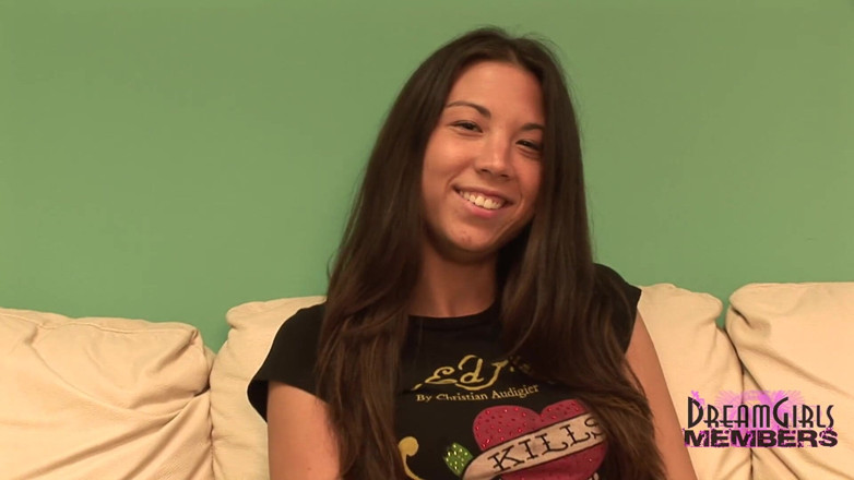 Dream Girls: Réel, Avah amateur légitime dans sa toute première vidéo