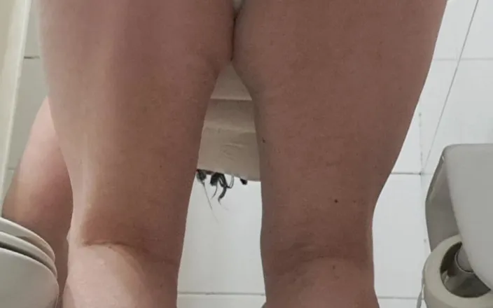 Mommy big hairy pussy: MILF Washing Bent Over