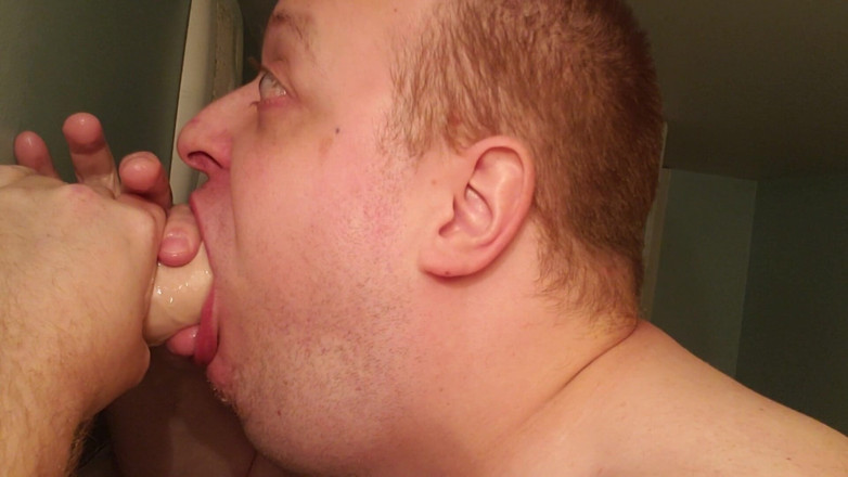 Charlieboy69: Deepthroat 11 pulgadas consolador día 6 pt 3