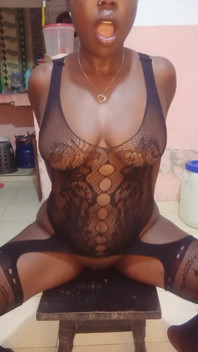 Mesa follando en sexy traje de rejilla