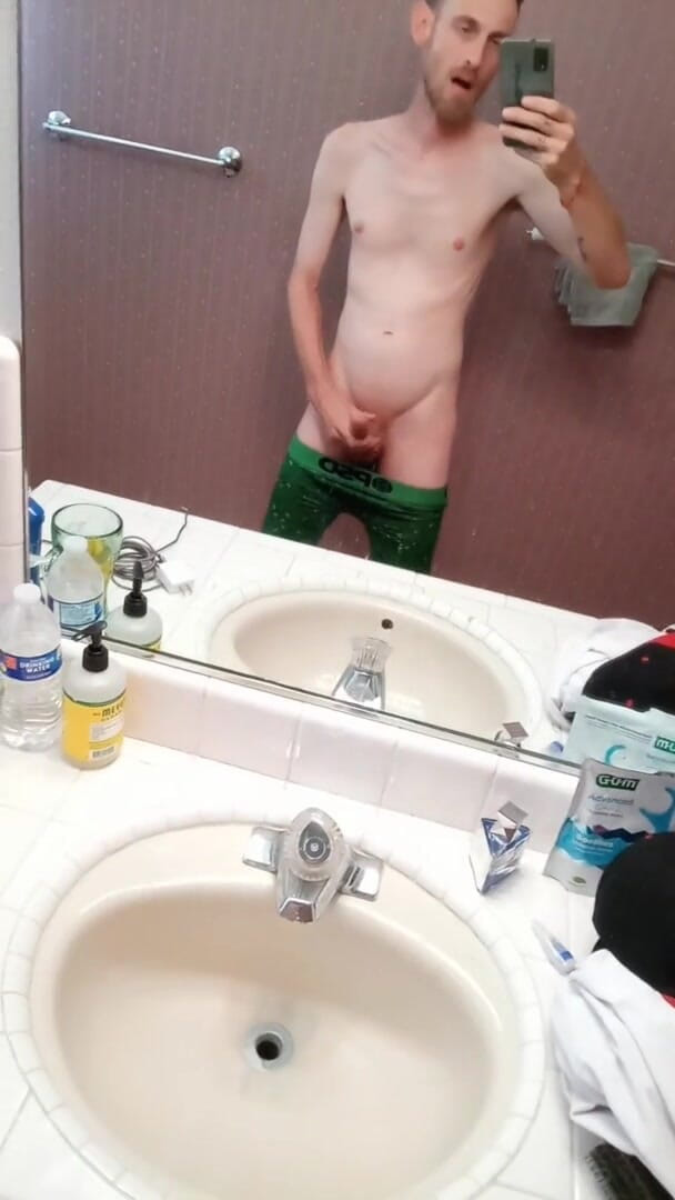 Jack_D_Stranger: Masturbare cu excitare la excitare înainte de a merge la duș...