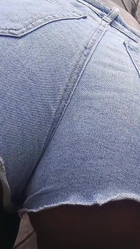 Shaking My Ass Peeing in Hot Pants