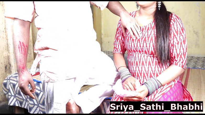 Sathi Bhabhi: Schattig tienermeisje en Indische man hard geneukt op een speciaal...