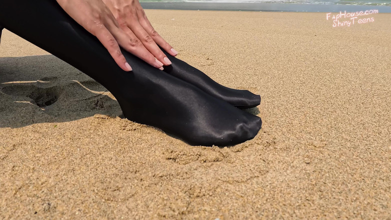 Shiny teens: 863 Shiny Black Stockings on the Beach