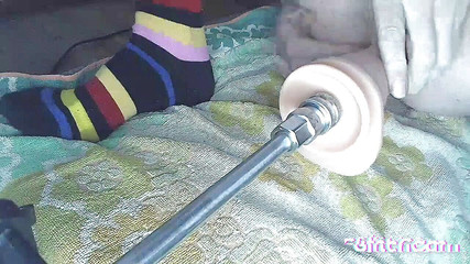 MeandI2: Šukej mě do zadku enourmous robertkem a šukací stroj