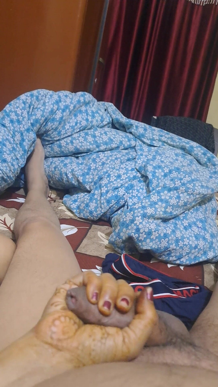 Kusum Dipak: Desi Couple