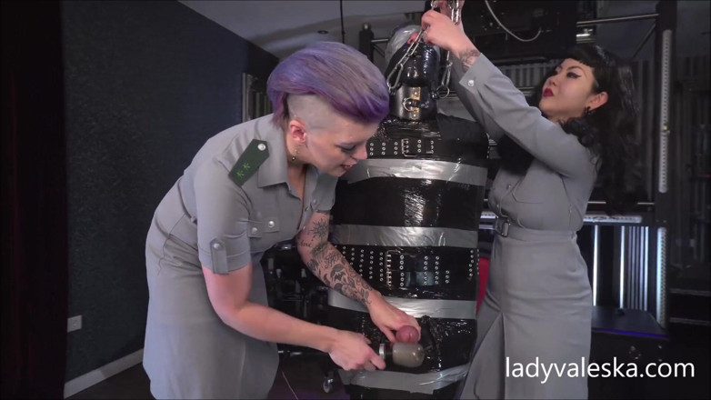 Lady Valeska: Punizione fino a quando non viene