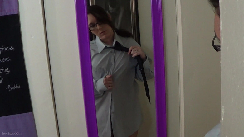 Sinn Sage: Spiegel-masturbation Mit Sinn Sage
