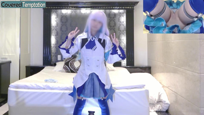Asian happy ending: Momen cosplay bikin cowok pendatang baru malu-malu ini sama cowok...