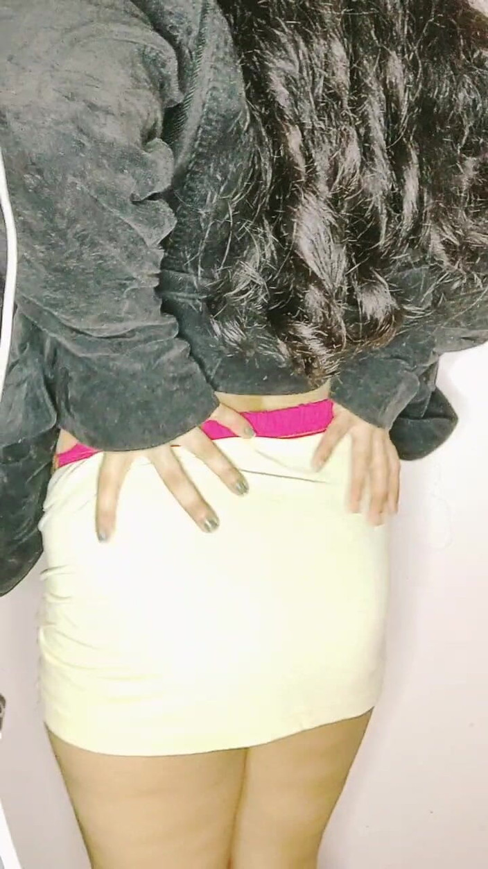 Saloninoor: Sesi kamera menggoda di saloni