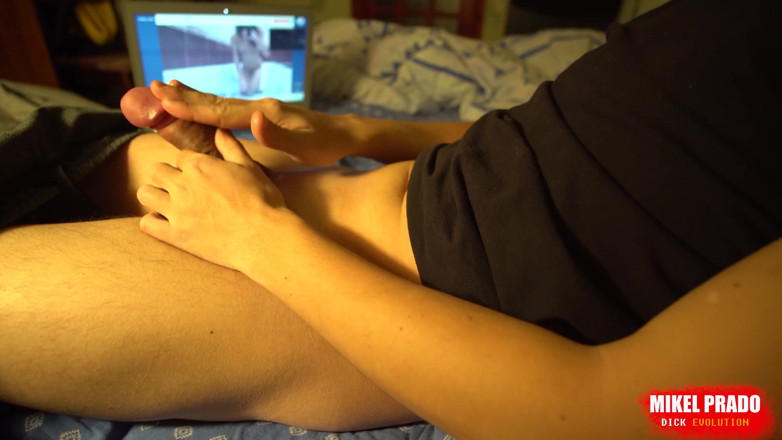 Mikel Prado: Cazzo oliato e sborrata camgirl