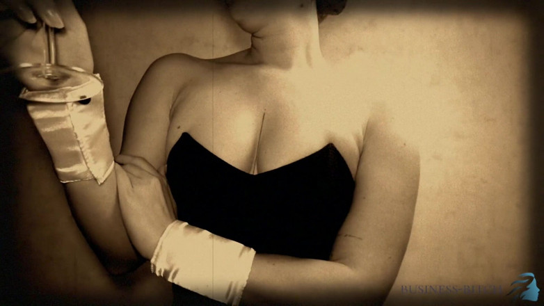 Business Bitch: Vintage playboy bunny diva show