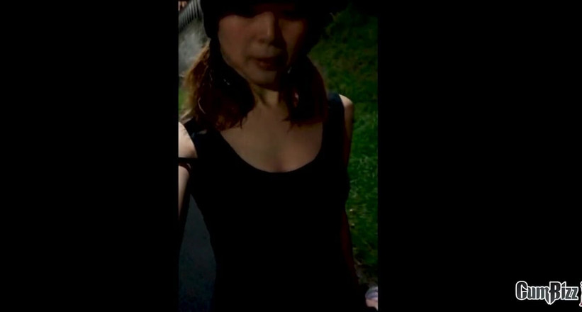 Cumbizz: アジアの十代のblowbang