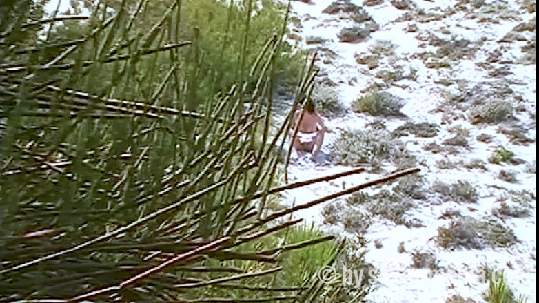 Sextermedia by Pete: Sexy MILF nahá na nudistické pláži