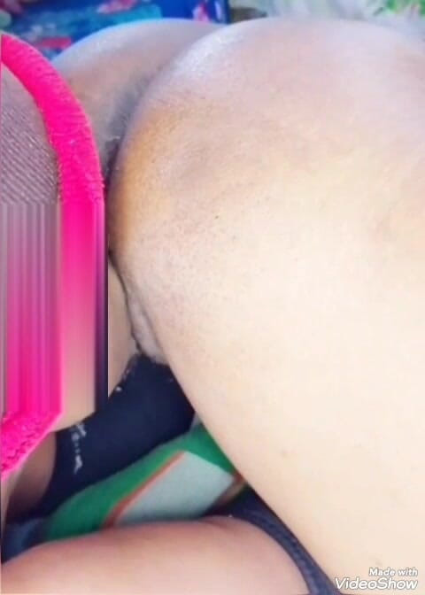 Busyperera: La fidanzata sexy leccata di figa hardcore in vacanza di...