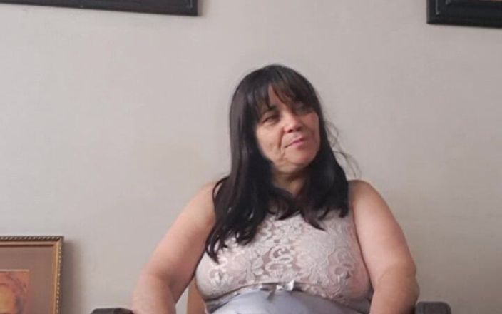 Mommy big hairy pussy: JOI in Spanish MILF in Morning