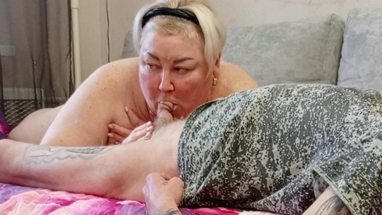 Zona901: Orgazm głęboko w ustach sąsiada to przyjemność