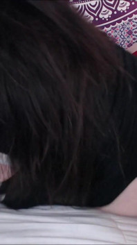 Scuote il suo mentre la bbw in perizoma rosso