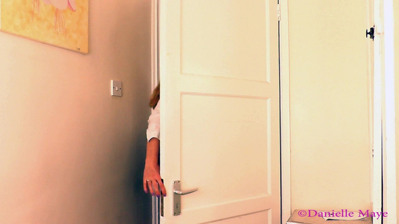 DanielleMaye: 我的老板他的性爱派对