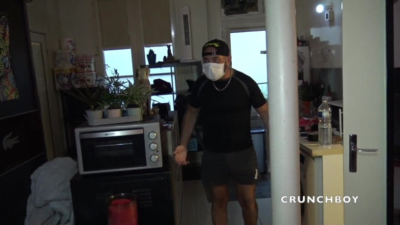 Not really gay but: Karl trẻ thẳng được sử dụng thô bởi Romantik