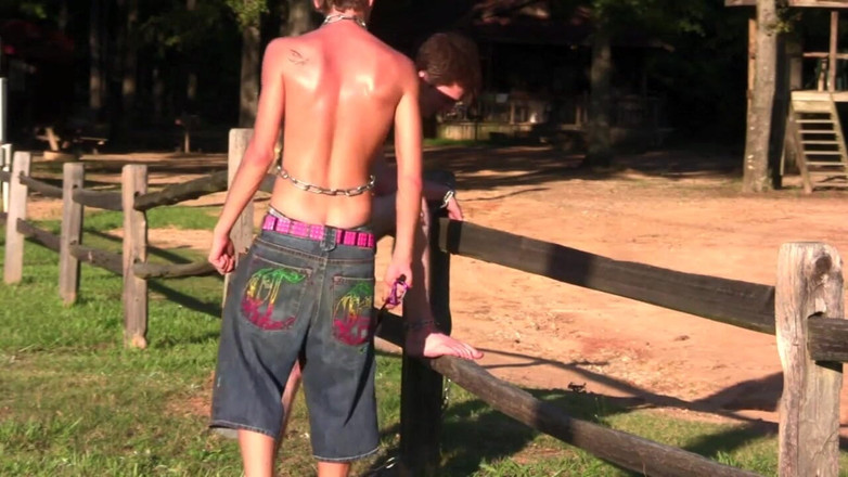 Dream Boy Bondage: Bad boy camp - hoofdstuk 3