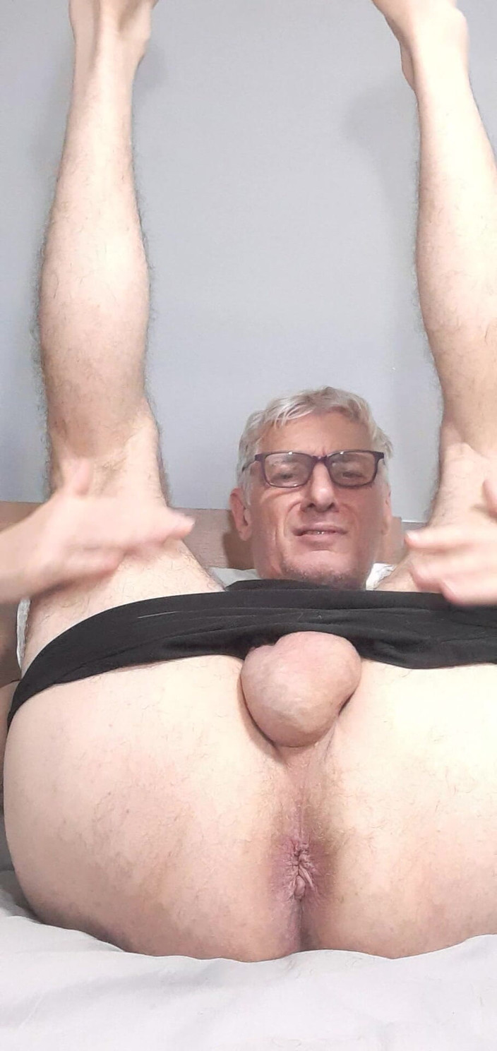 Big uncut hard cock: Aksi pantat basah perawan basah
