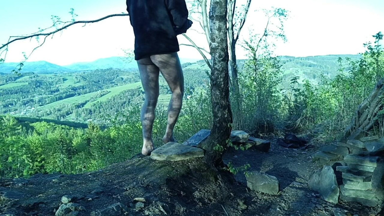 kickerscooter: Naked with a View