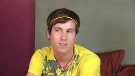 Bailey Todd 19 साल की है और कामुक है