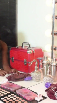 Ateşli lesiban sahnesinde iki zenci kız