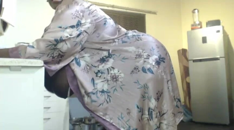 Legendary Booty Overdose: Geile ssbbw kreunende fetisj en vibrator plagen