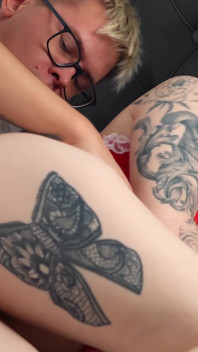 Stiefmutters Geheime Pornosucht - Tori Murstar - Komplett