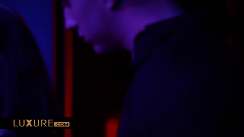 Luxure: Překvapivá orgie ve swingers klubu