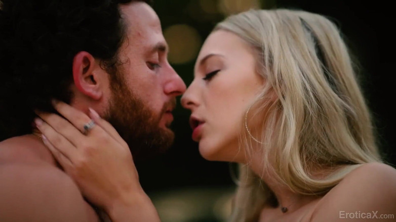 Erotica X: EroticaX - lniana owłosiona piękność kocha się ze swoim sąsiadem