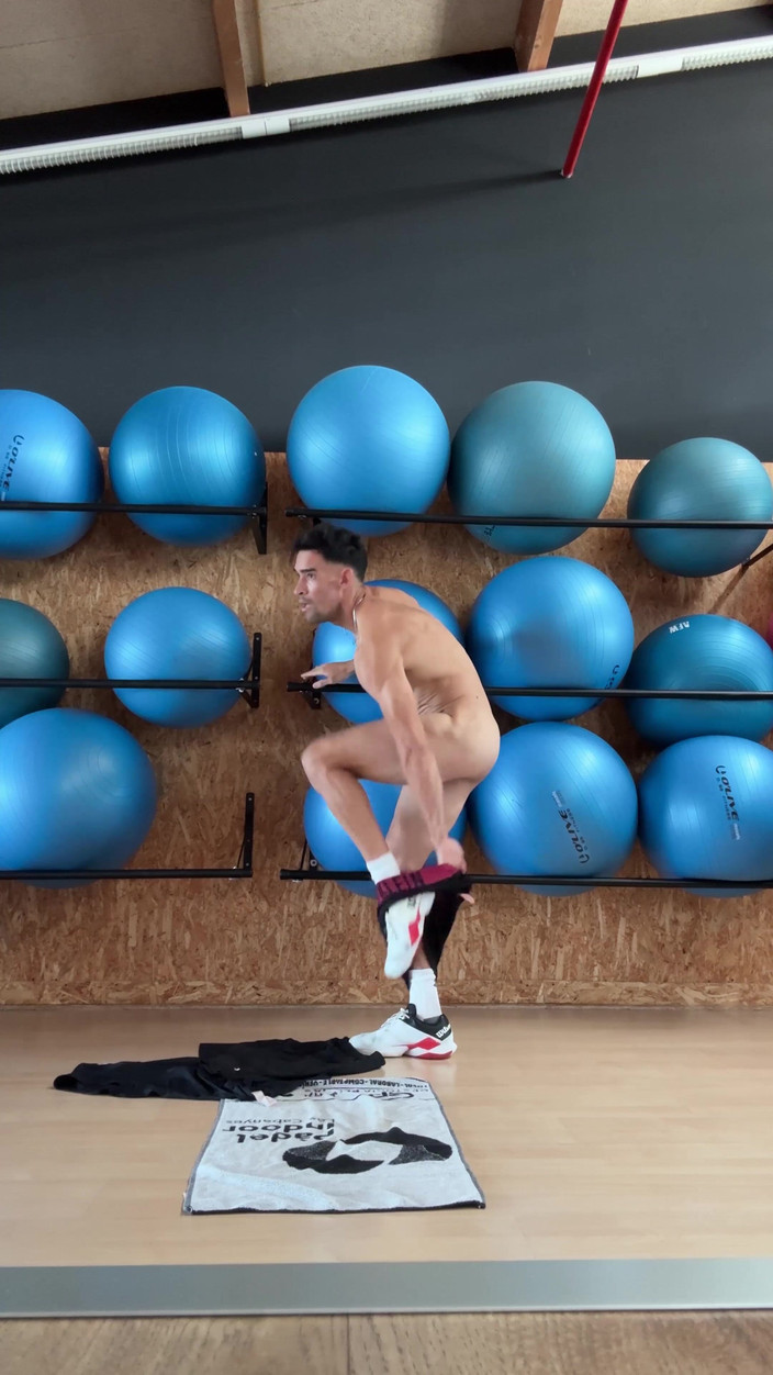 Paul Williams: Spor Salonunda Tamamen Çıplak Oluyorum