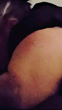 Hetero student raakt zijn merk aan voor gumjobs van stiefmoeder