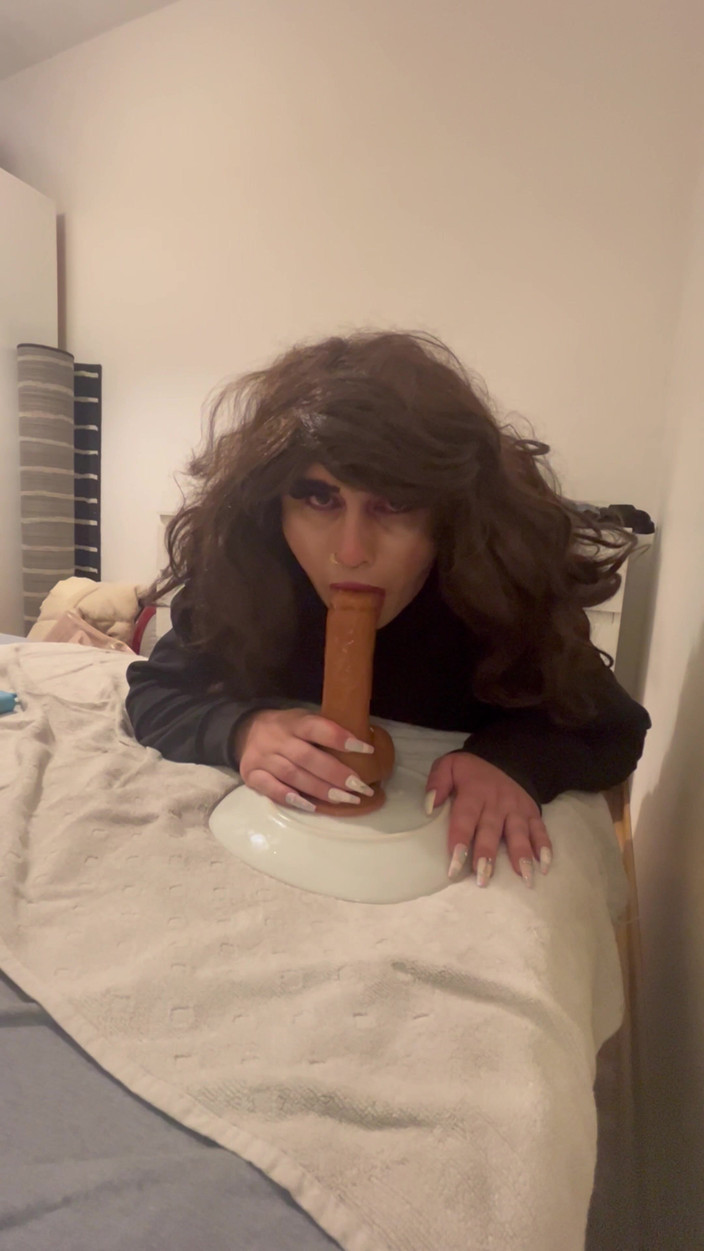 Sissyvalerie69: Du weißt bereits, was mein mund tun kann, aber ich...