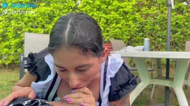 Jenifer Play: Služka chce sát šéfovo péro - Jeniferplay XXX Porno