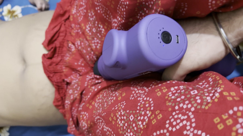 Yadav: Зведена сестра оргазмує зі мною в середині