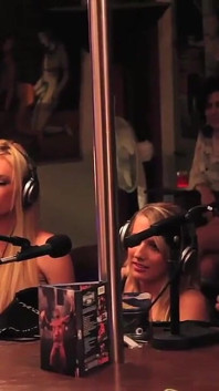 Dr. Suzy Show Bts com Angela Sommers, Destiny Dixon, Samantha Saint