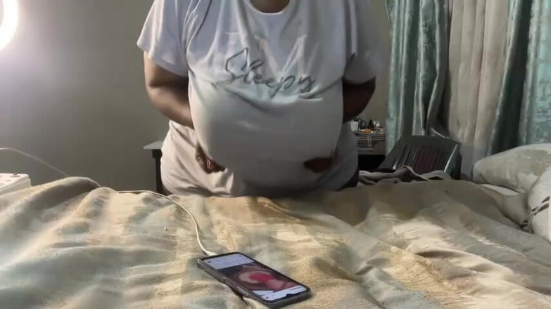 Legendary Booty Overdose: Чорношкіра товстушка робить стриптиз і муки вібратором