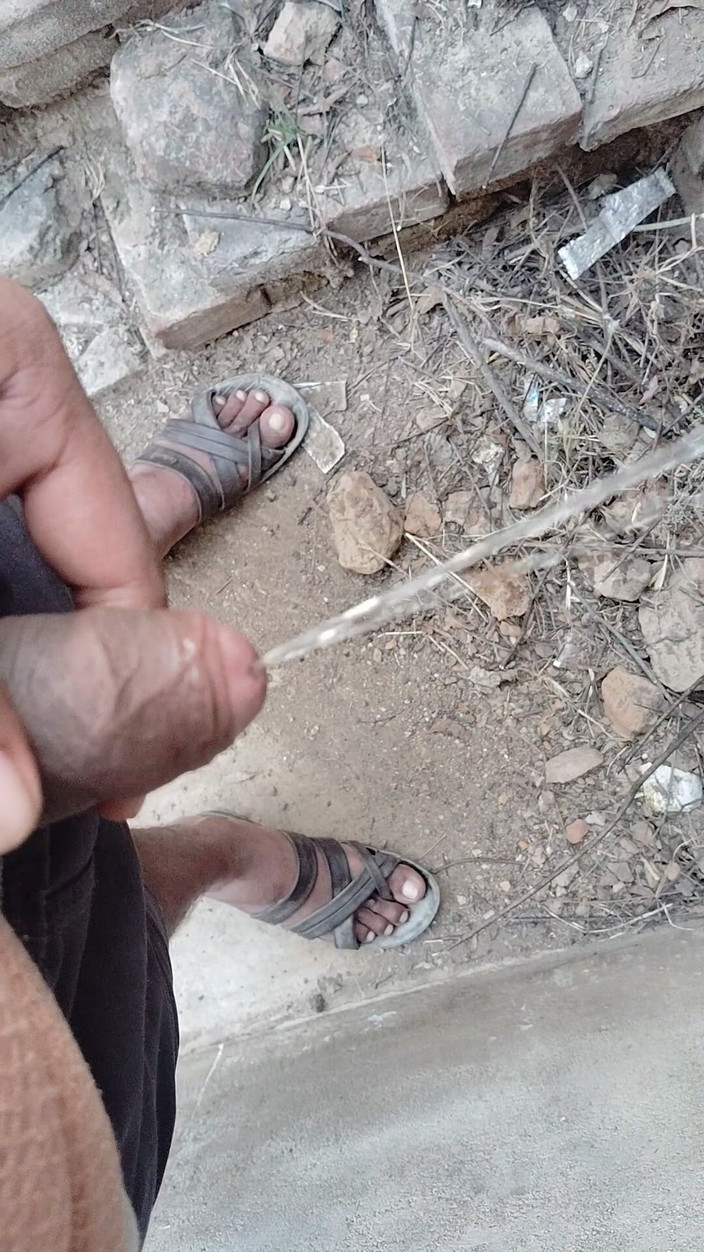 Xxxboyengi: बड़े लंड में देसी लड़के का मास्टरबेशन