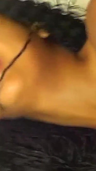 Alaya si cewek kulit hitam lagi asik dientot habis-habisan sama kontol besar sampai mengerang keenakan